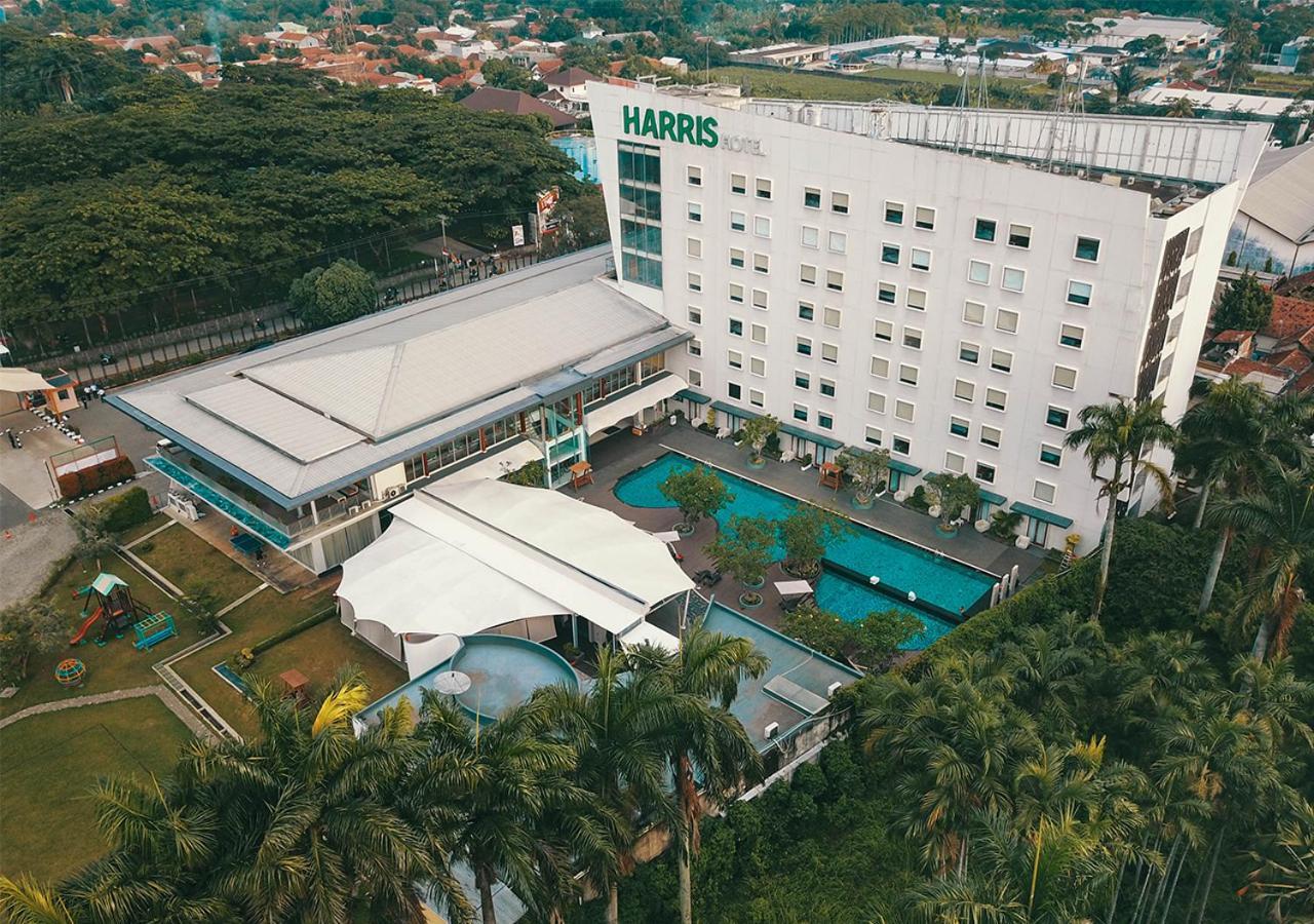 Harris Hotel Sentul City Bogor Esterno foto