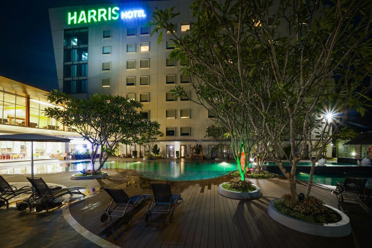 Harris Hotel Sentul City Bogor Esterno foto